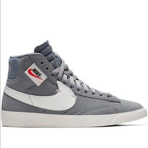 Nike Blazer Mid Rebel Sneaker